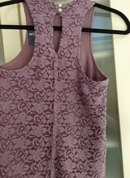 LAST CHANCEHollister Felted Lace Halter Top - Picture 4 of 7
